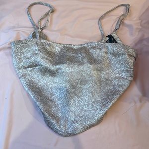 Forever 21 tie back crop top